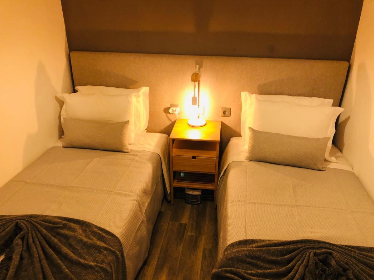 Emblematica - Wifi & Pool Apartment *